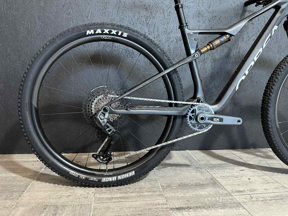 Orbea Oiz M11 AXS karbon fulldemper M (ca. 165–180 cm)
