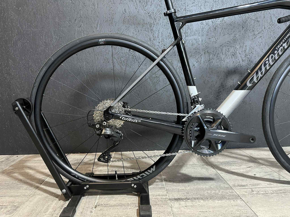 Utstillingsmodell Wilier Garda 105 12s Endurance L (176–184 cm) – Sort-grå