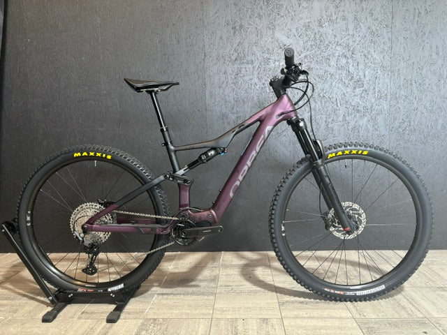 Rise H30 2023 Medium (165-180 cm) - Kun 1stk!